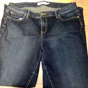 NWOT Torrid 14R Medium Wash Blue Denim Slim Boot Cut First At Fit Jeans.